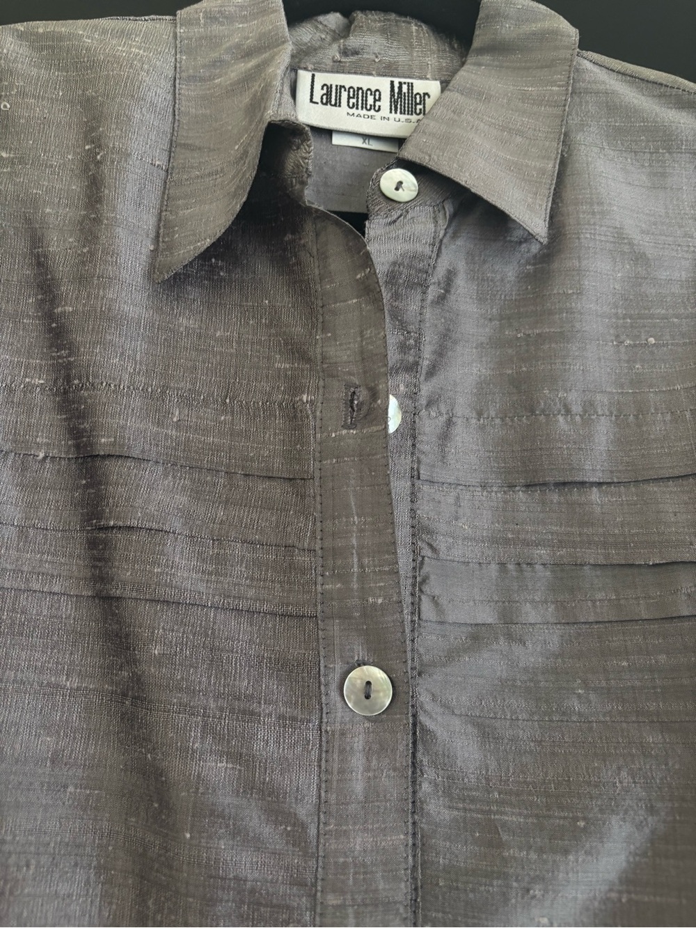 🔴 Metallic Gray Silk Blouse- XL - Picture 7 of 7